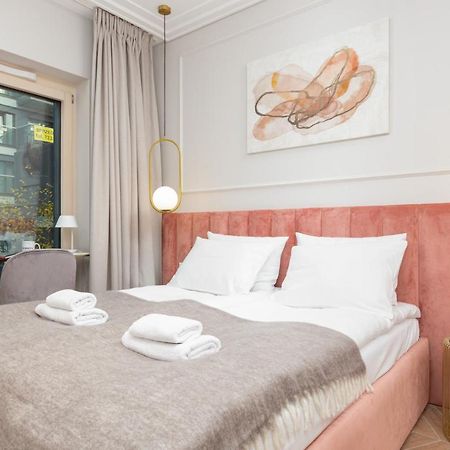 وارسو Mennica Residence Apartments By Renters Prestige المظهر الخارجي الصورة