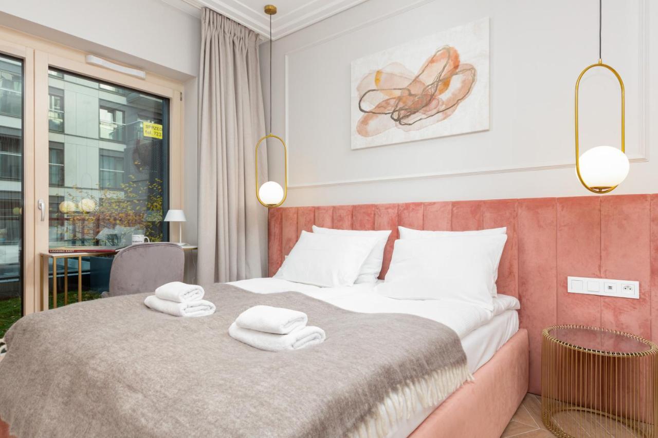 وارسو Mennica Residence Apartments By Renters Prestige المظهر الخارجي الصورة