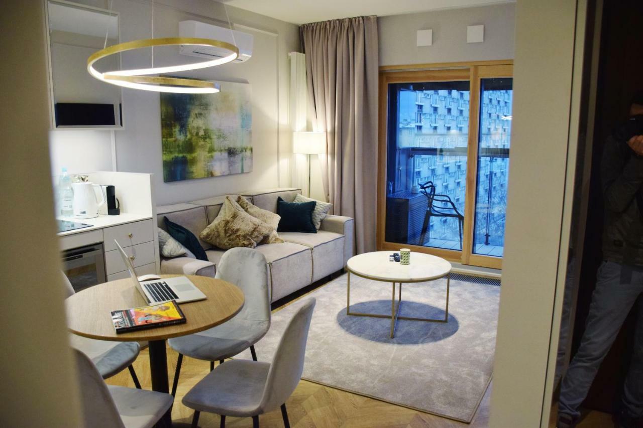 وارسو Mennica Residence Apartments By Renters Prestige المظهر الخارجي الصورة